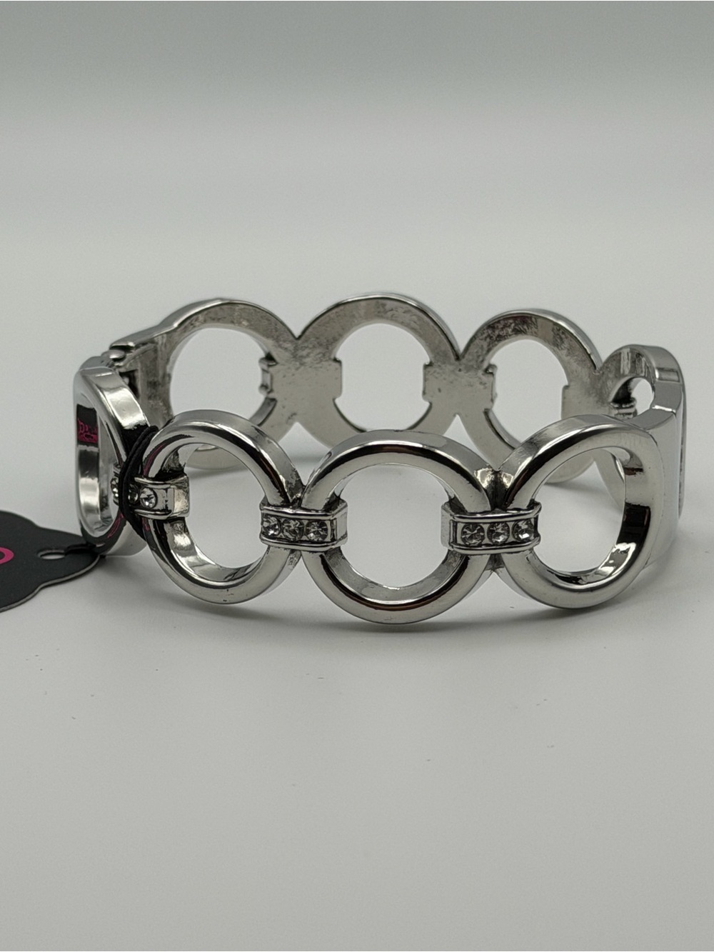 NWT paparazzi Chic Collection Silver Link Hinged Bracelet Edgy Bling Crystal Y2K